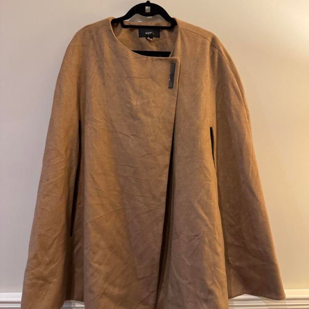 Alfani Women's Camel Cape Coat Size Large